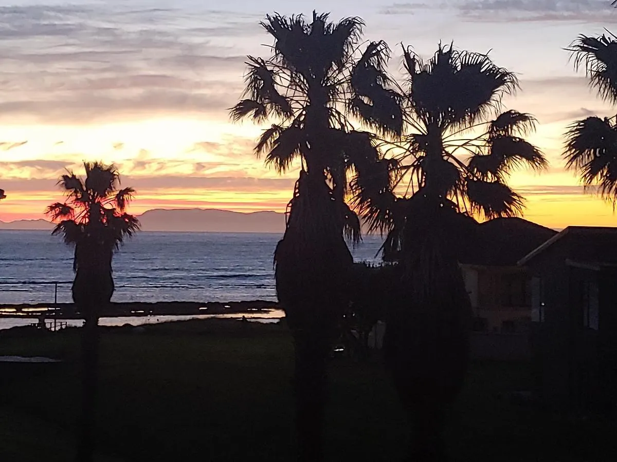 Ferienwohnung Greenways Golf Beach E8 - Sea view Gordonʼs Bay 0*,
