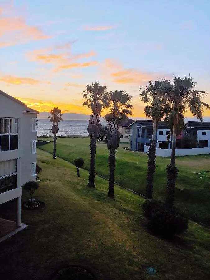 Ferienwohnung Greenways Golf Beach E8 - Sea view Gordonʼs Bay Apartment